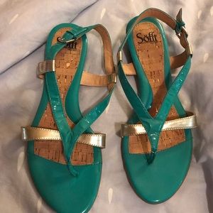 EUC Size 9.5 Sofft sandals